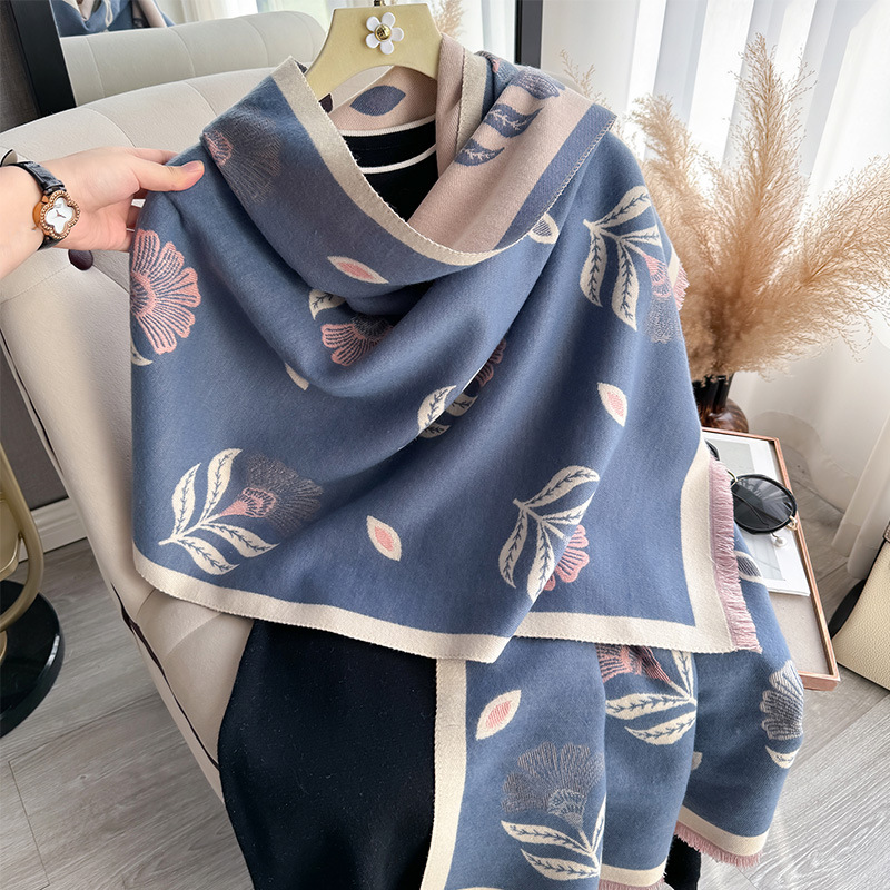 O1CN01JKfWYz27qthVTaikf_!!3434267849-0-cib Blue Luxurious Floral Design Women's Winter Shawl - Image 1