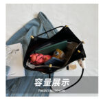 Retro Versatile Shoulder Bag Artificial Leather Black - Image 4