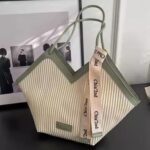 Retro Versatile Shoulder Bag Artificial Leather Green and White